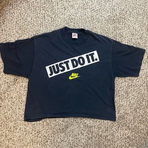 Vintage Nike Single Stitch Crop Top.